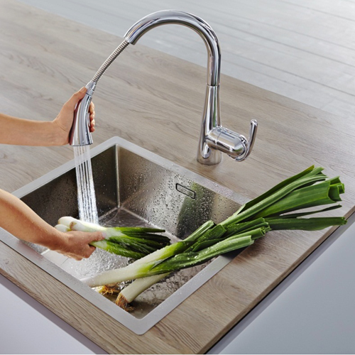Смеситель для кухни Grohe Zedra Touch электронный с выдвижным изливом и двухрежимным душем